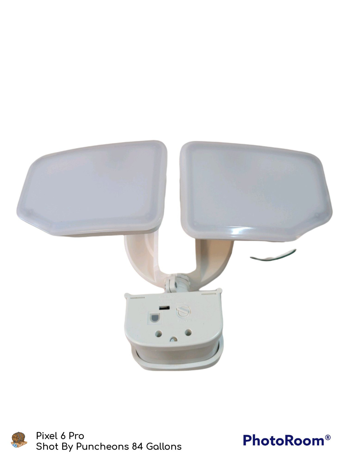 ALAMPEVER CRI80 30W Outdoor Motion Sensor Security Lights, LED 2700LM gallery
