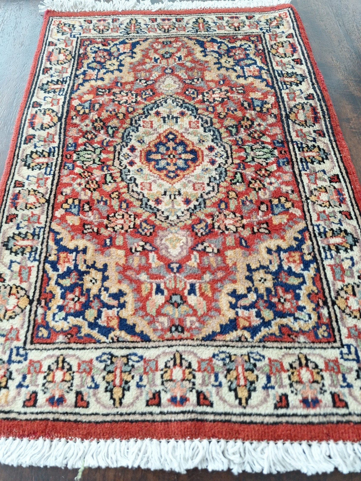 hand knotted wool rug gallery