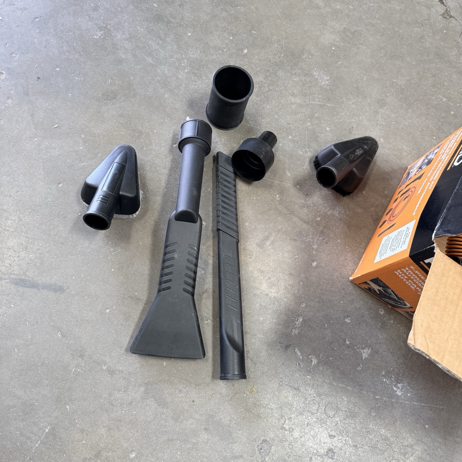 RIDGID VT2534 7-Pc Auto Detailing Kit Orange/Black 1-1/4 in gallery