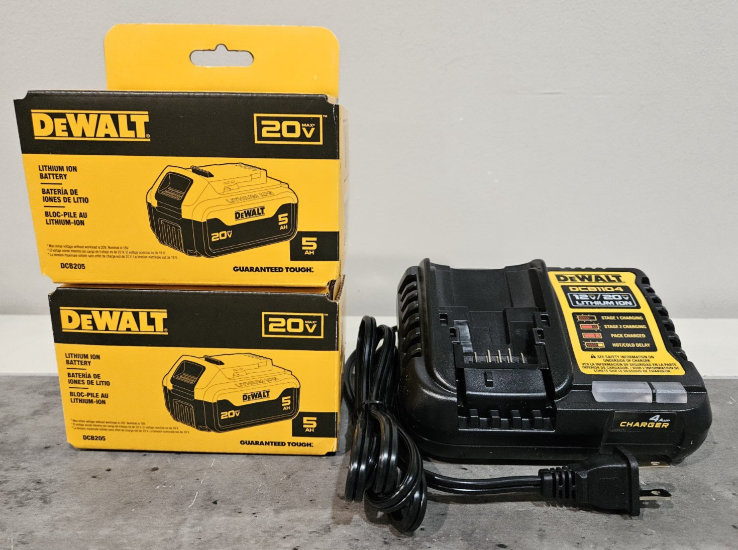 New DeWALT 20V Volt Max DCB205-2C (2 DCB205 Batteries & 1 DCB1104 Charger) gallery