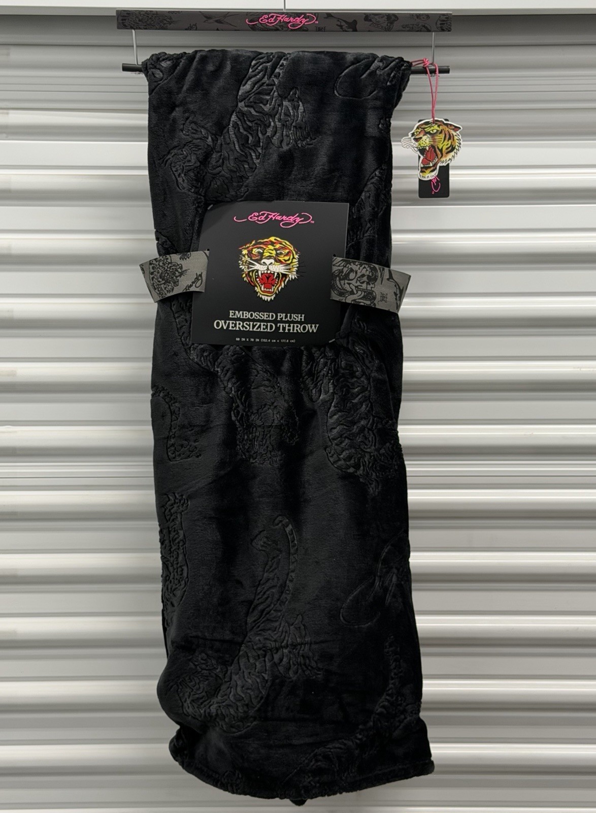 Ed Hardy Oversized BLK Plush Throw Blanket Embossed Tiger Tattoo Art 60" x 70" gallery