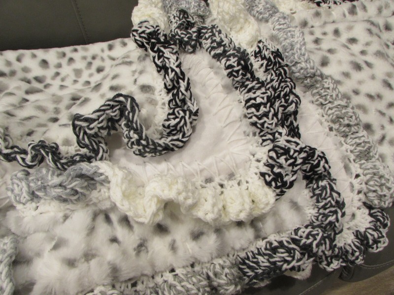 Oversize Reversible Plush Throw Blanket Gray Black White Crochet gallery