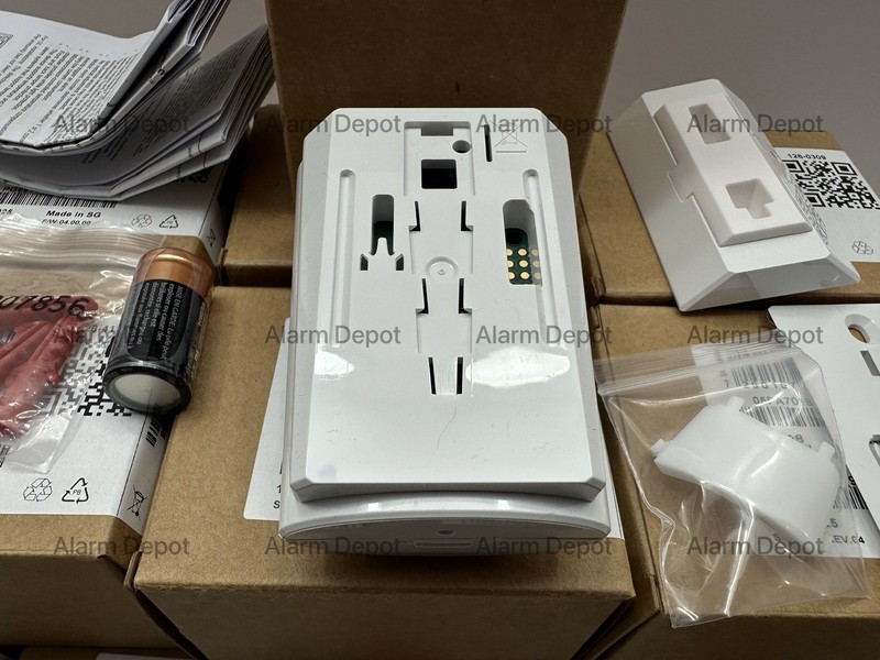 DSC PG9914 WIRELESS MOTION SENSOR DETECTOR PIR POWER G QOLSYS iQ2 iQ4 NEO New gallery