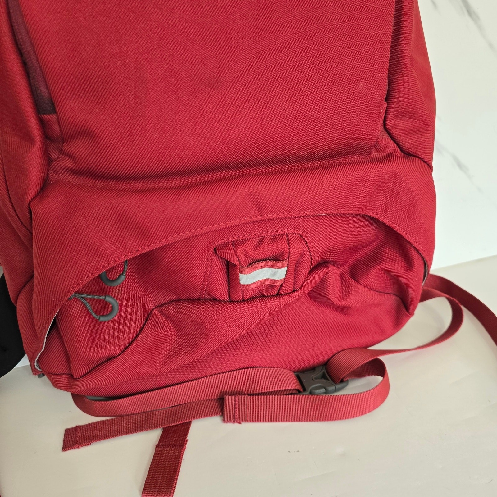 Osprey Cyber Laptop Backpack Red Commuter Daypack Padded Sleeve Pockets EUC 3