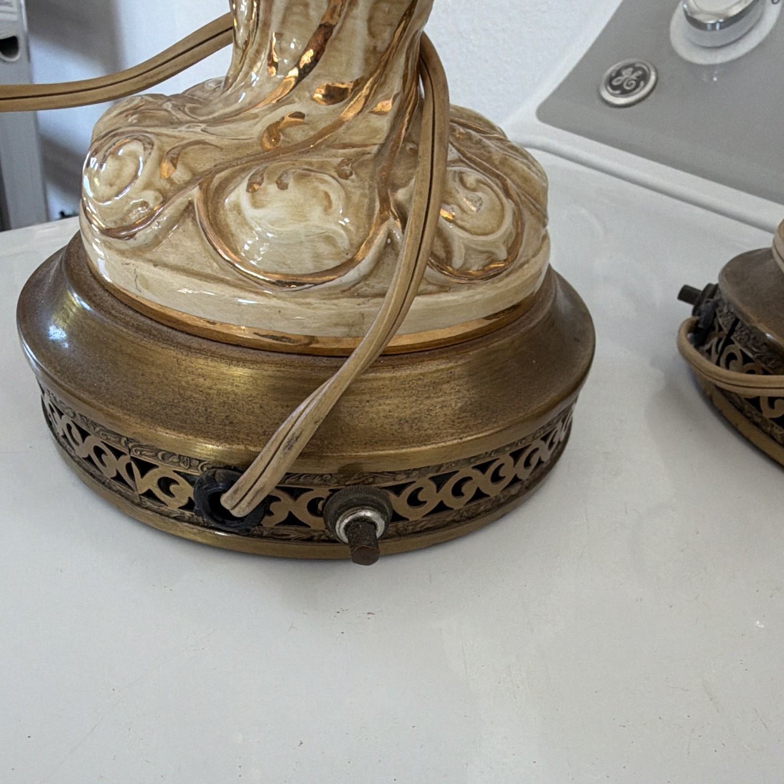 Antique Pair Beige Gold Ceramic Table Lamps w/ Metal Base, Corded, Knob Control gallery