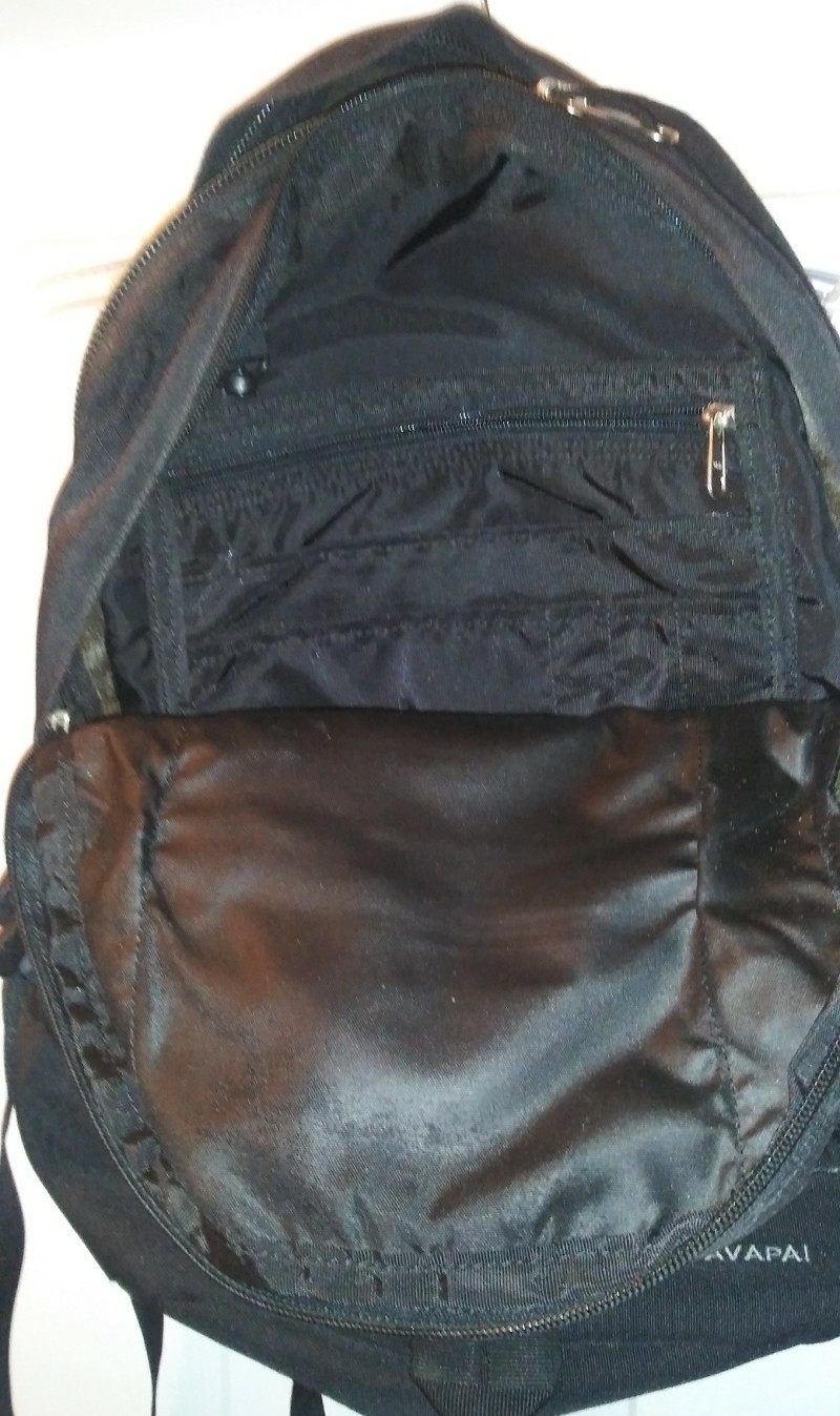 The North Face Yavapi Black Back Pack 4