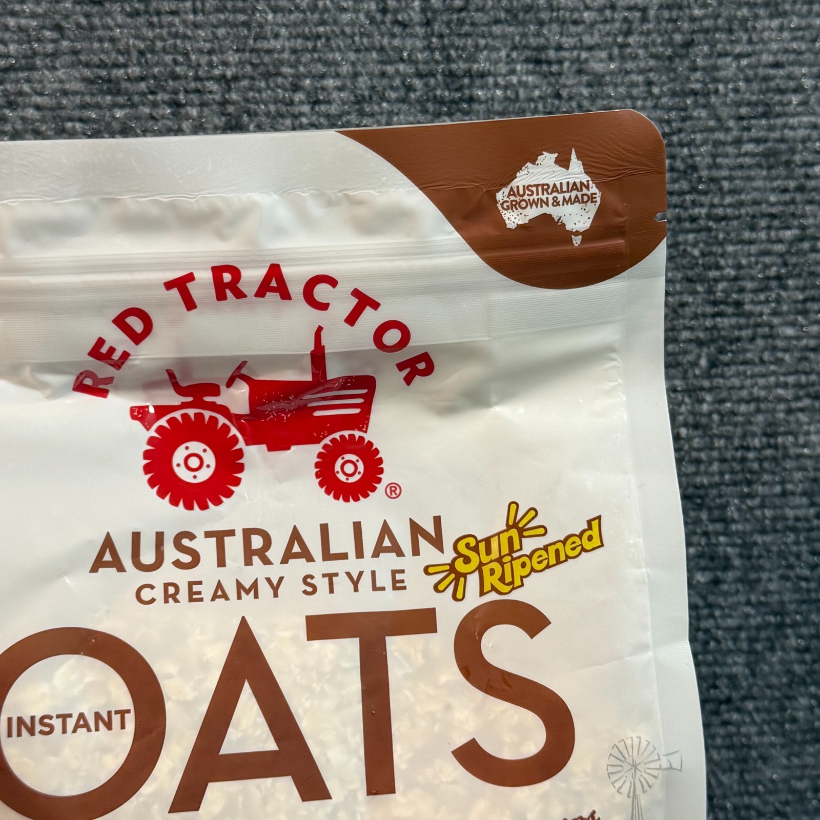 Red Tractor Australian Creamy Style Instant Oats | 2 Pack of 32oz (4 lb.) | NEW gallery