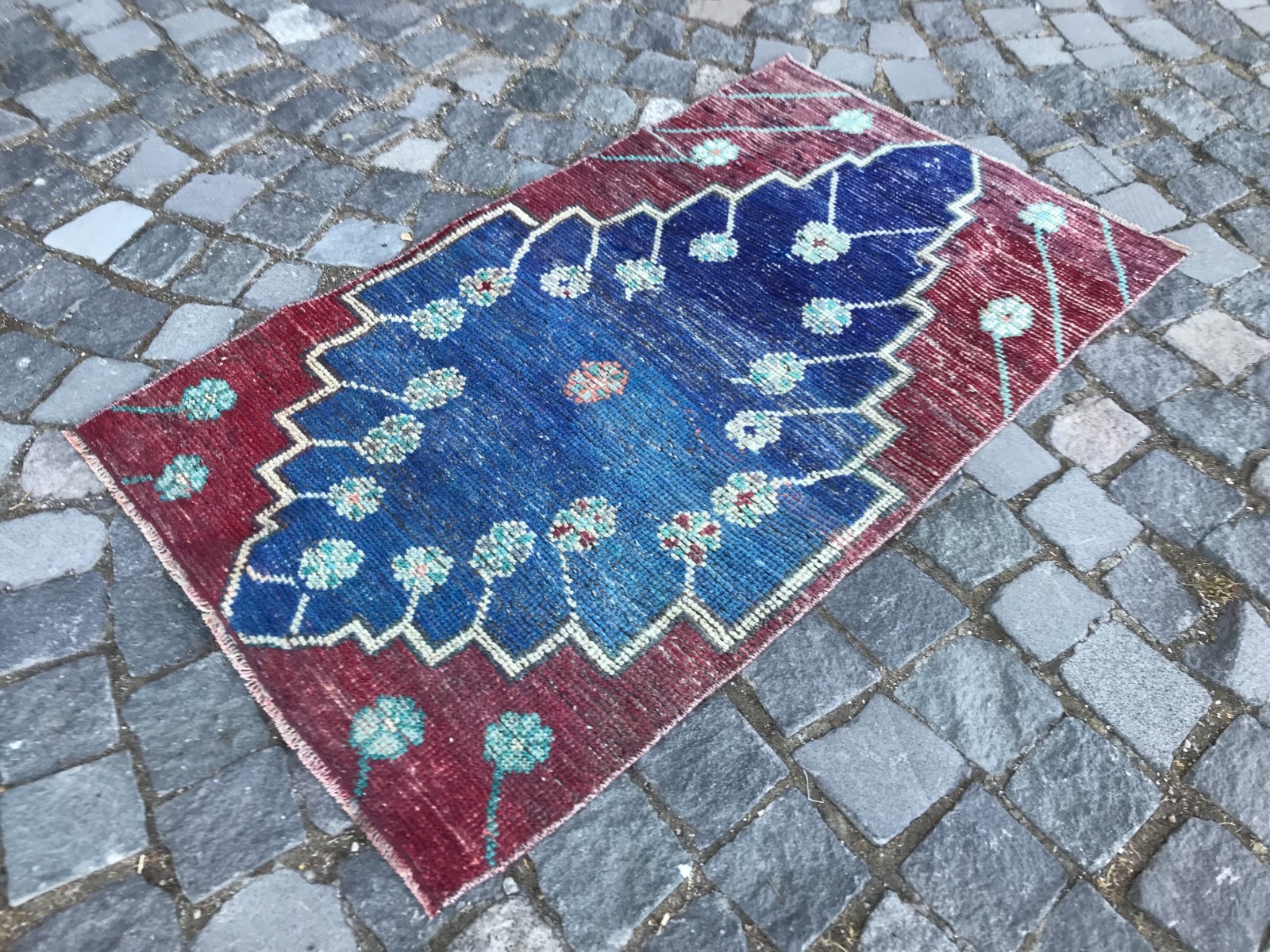 Bohemian Area Rug Handmade Wool Rug Turkish Vintage Traditional Rug 2,2 x 3,8 ft gallery