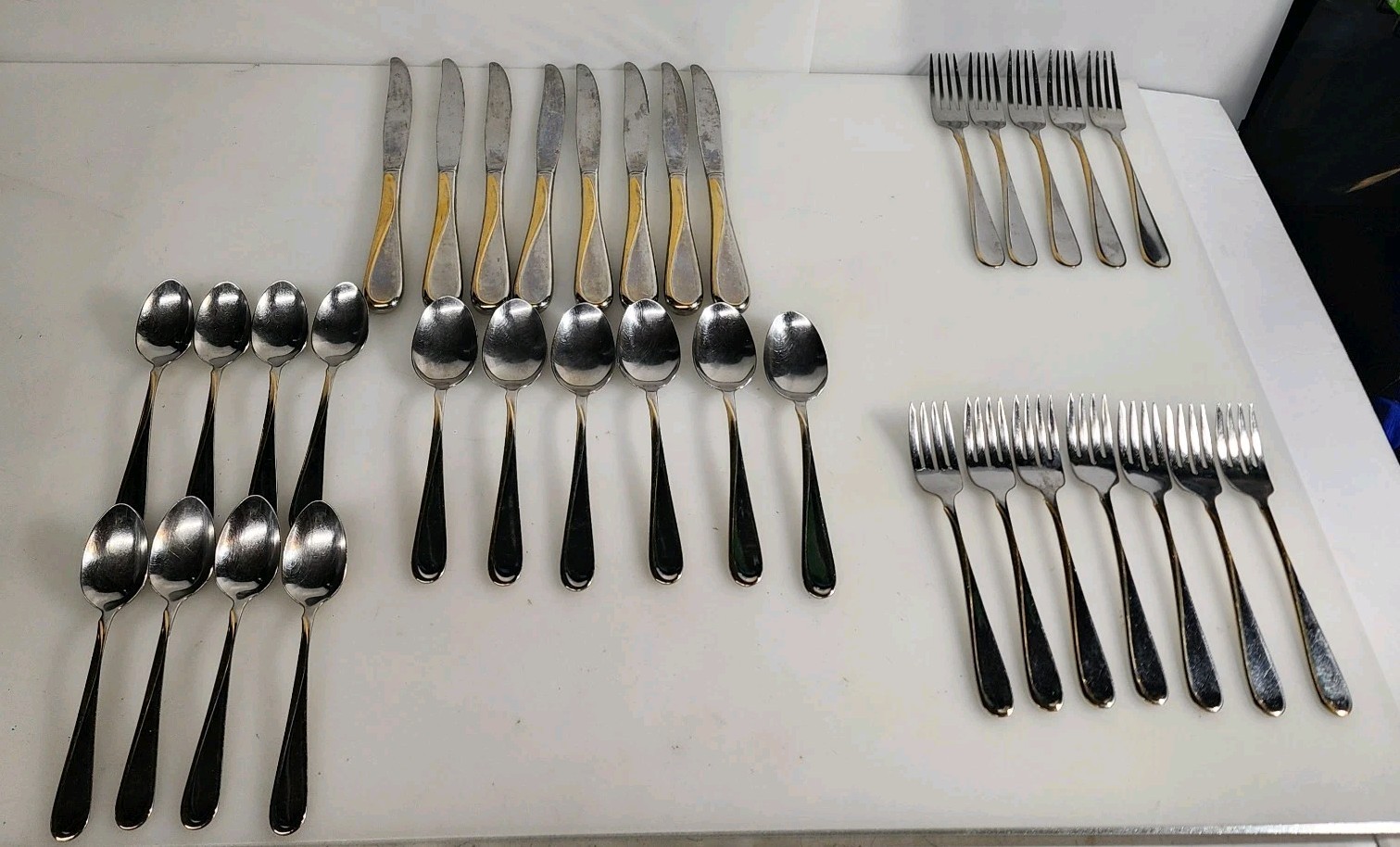 Oneida GOLDEN CAMBER Stainless Gold Accent Glossy Silverware Lot Flatware 34 Pcs gallery