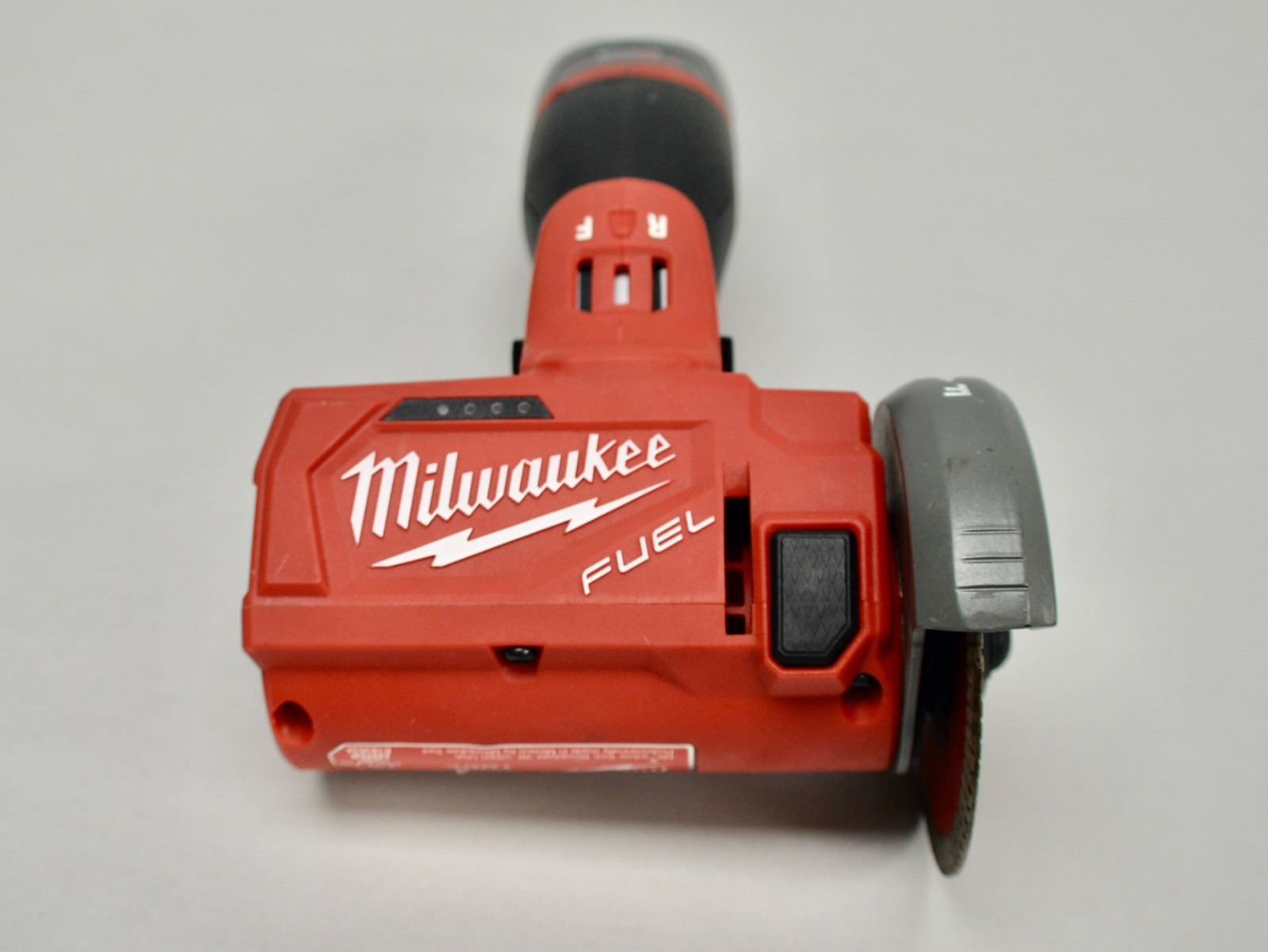 Milwaukee 2522-20 M12 3" Cut Off Tool w/ 48-11-2420 Battery Pack gallery
