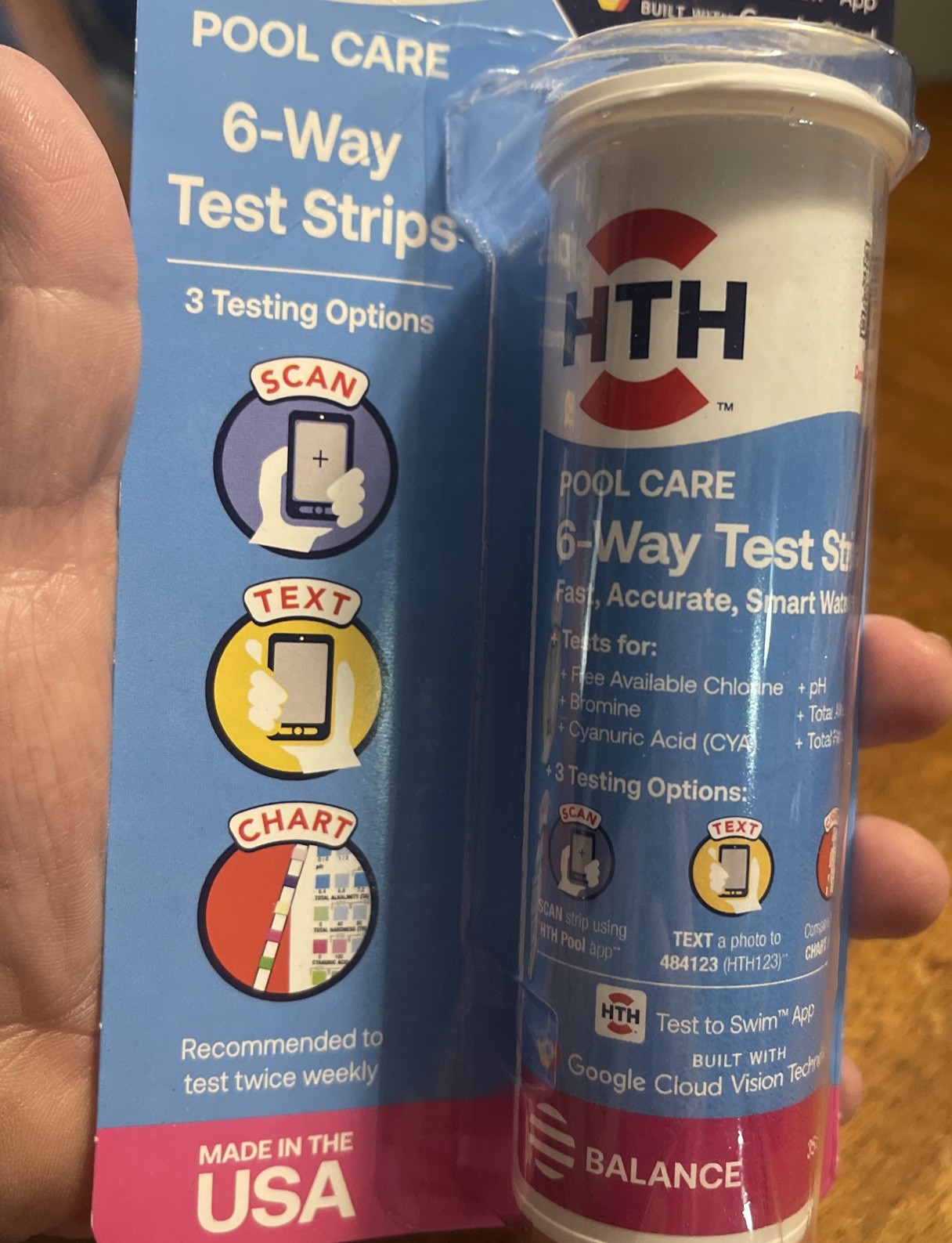 HTH 6 Way Swimming Pool Water Test Strips 35 Piece Pack pH Bromine Hardness gallery