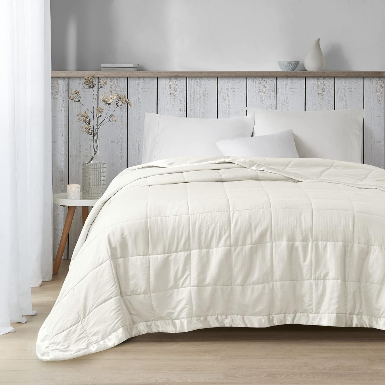 Cambria King Ivory Down Alternative Blanket, Soft & Lightweight with Satin Trim gallery