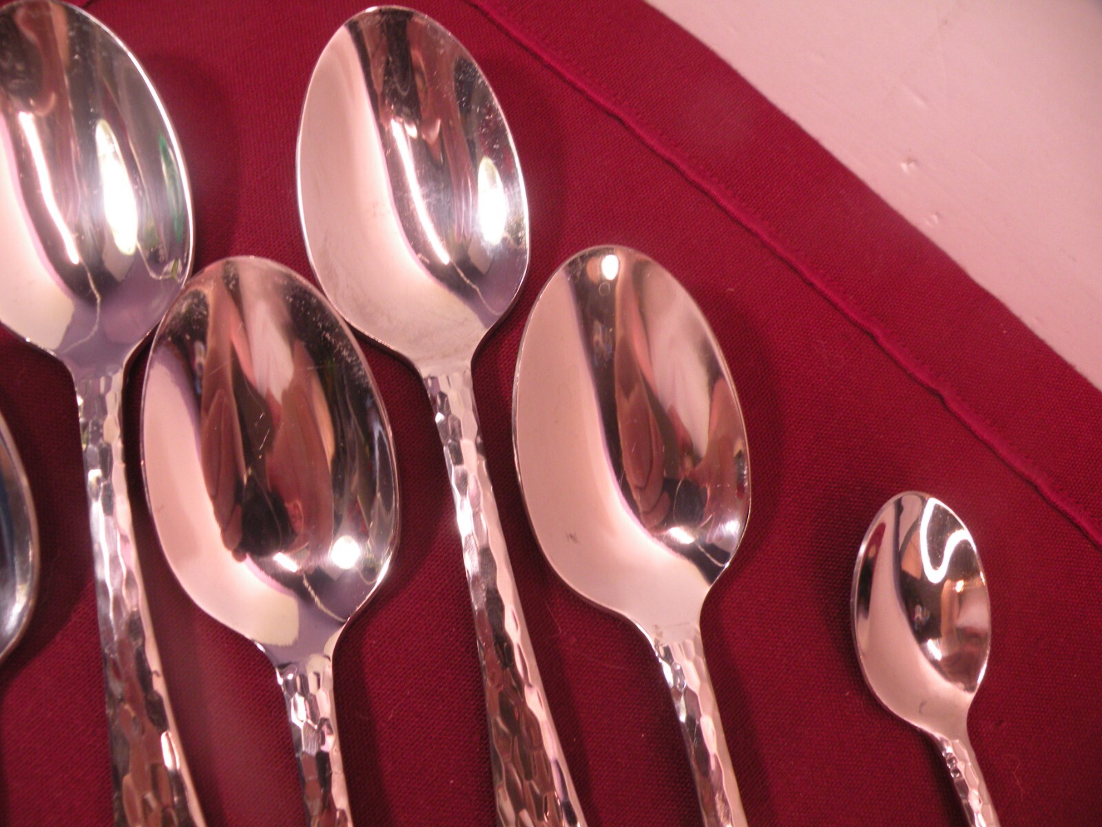 Twin Fish Silver Hammered Stainless Steel 6 Oval Soup Spoons & 1 teaspoon gallery