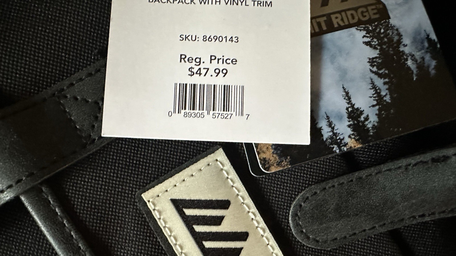 NWT Black Padded Drawstring Buckles Snap Backpack with Vinyl Trim Summit Ridge. 5