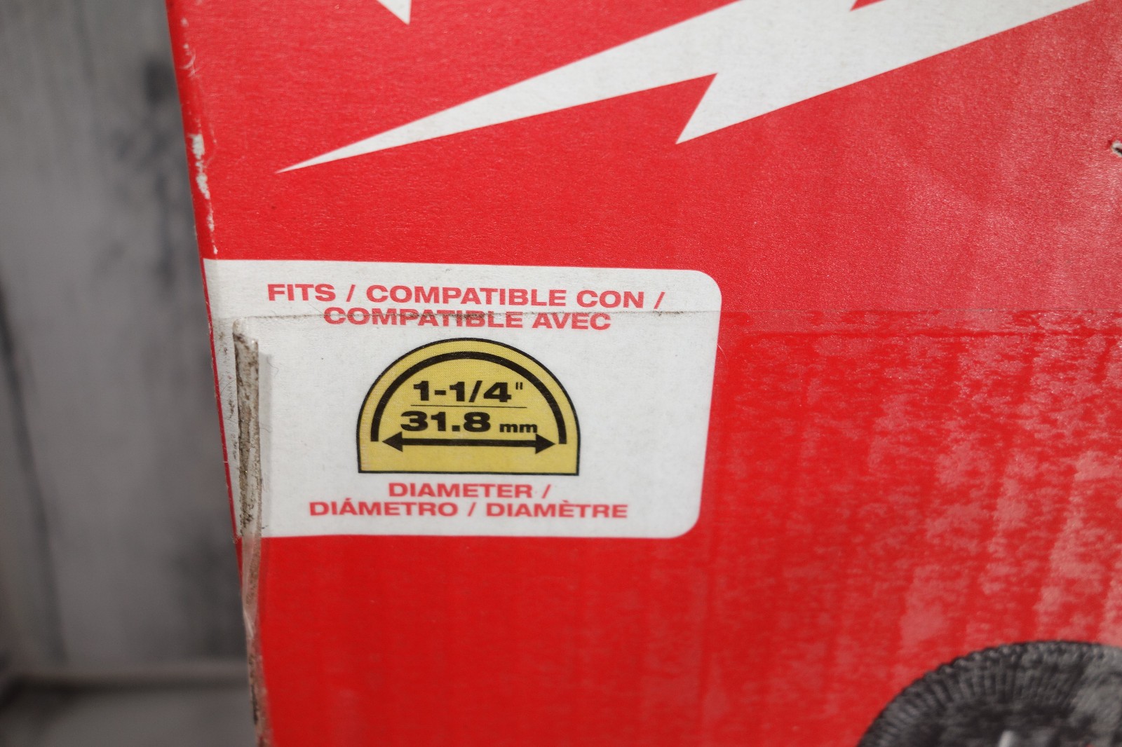 Milwaukee 1-1/4" Expandable Hose 2ft to 6ft 49-90-2014 for M18 0880-20 0970-20 gallery