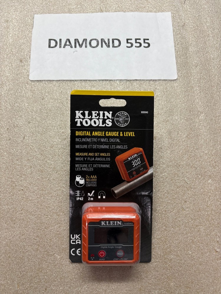 Klein Tools 935DAG Digital Level/Angle Gauge 0-90 & 0-180 Degree Accuracy | 2376