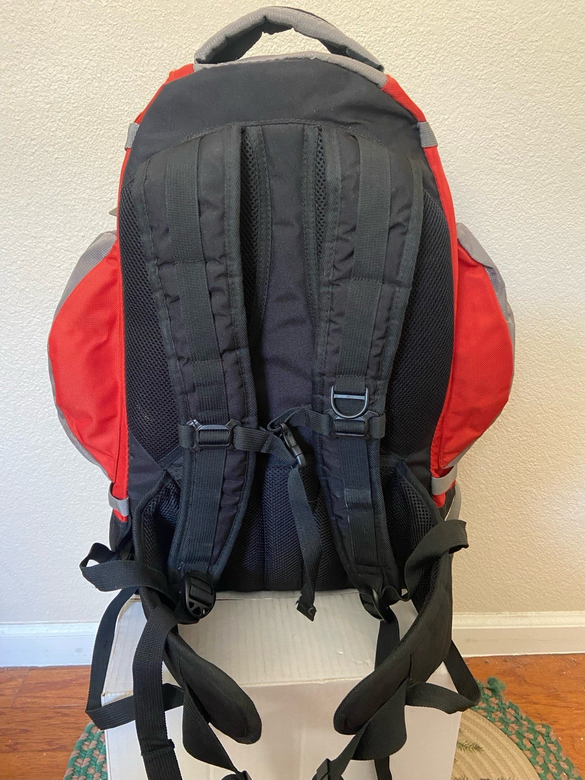 Cabelas Bitteroot 48 Internal Frame Backpack Hiking Red Gray 3
