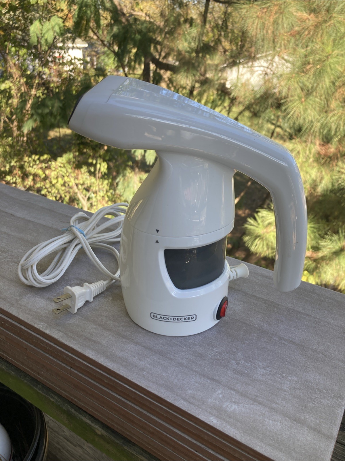 Black & Decker Easy Garment Steamer Powerful Quick Heat Up Easy Fill Water White gallery