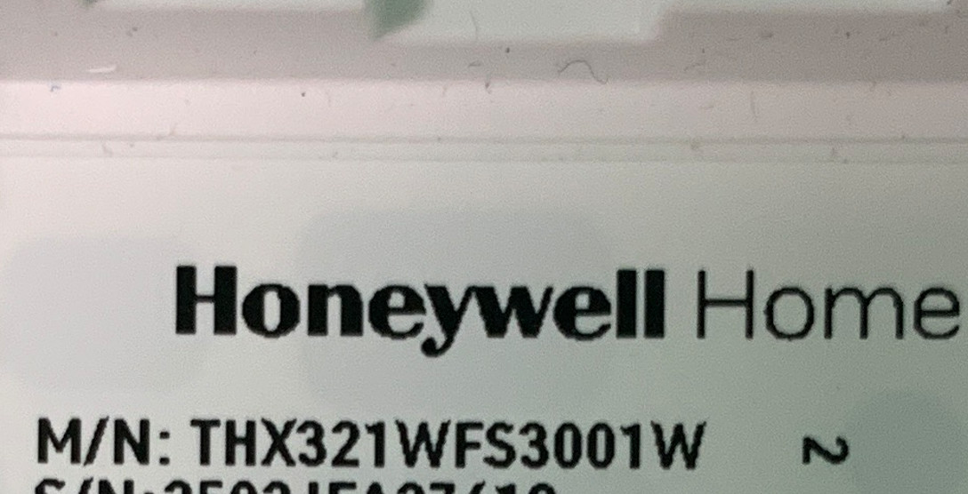 Honeywell T10+ Pro Smart Thermostat (THX321WFS3001W) *NO SENSOR / MISSING PARTS* gallery