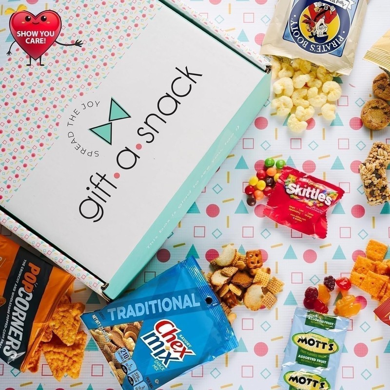 Gift A Snack Box Variety Pack (100 Count) gallery