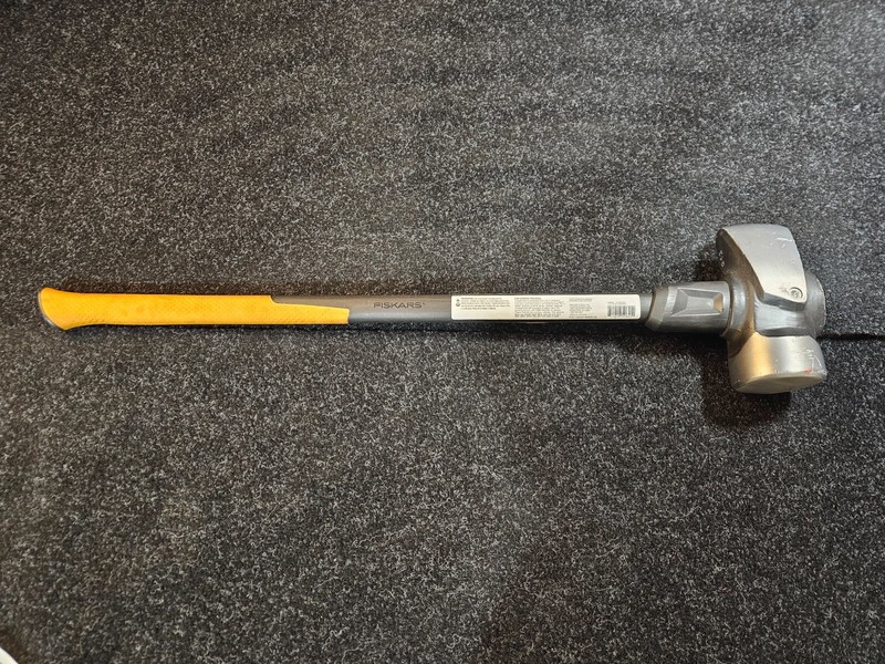 Fiskars Pro IsoCore 16 Lbs Sledge Hammer with 36 Inch Steel Handle 750640-1001 gallery