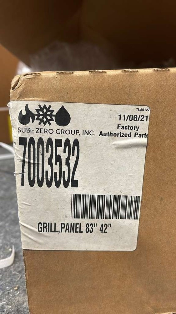 SUB ZERO PART #: 7003532 DESCRIPTION: GRILL PANEL 83IN 42IN