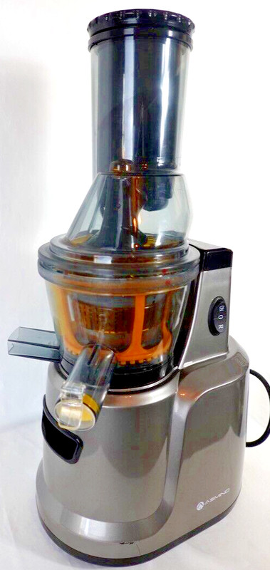 A SMIND Masticating Slow Juicer 150 Watts SD60E gallery