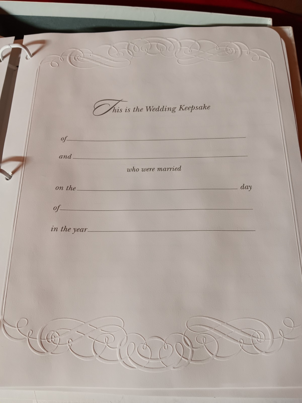 Halmark White/Beige Wedding Album Keepsake Vine Detail WCA3235 New In Box gallery