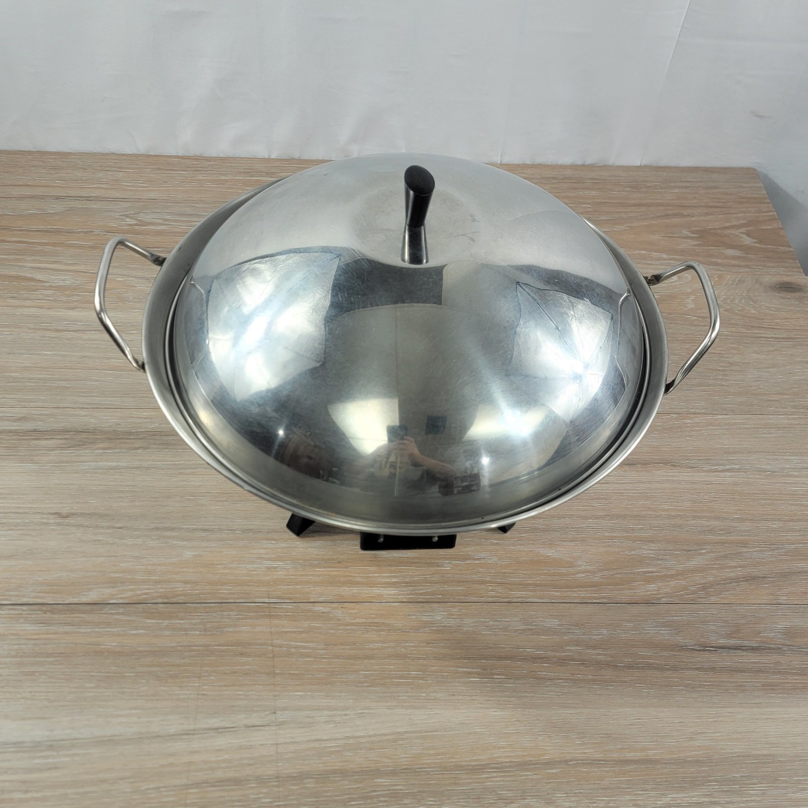 Farberware Electric Wok Set No 303 with Perfect Heat Control and Lid gallery
