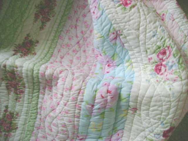 SHABBY COTTAGE PATCHWORK PINK ROSES LIZZY CHIC QUEEN QUILT SET 3 PC gallery