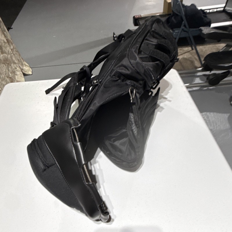 Oakley Black Hiking Backpack Zip Buckle Closure Padded External Pockets 3