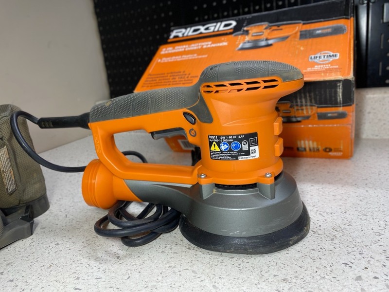 RIDGID Corded 120V Variable-speed Random Orbit Sander R26111 gallery