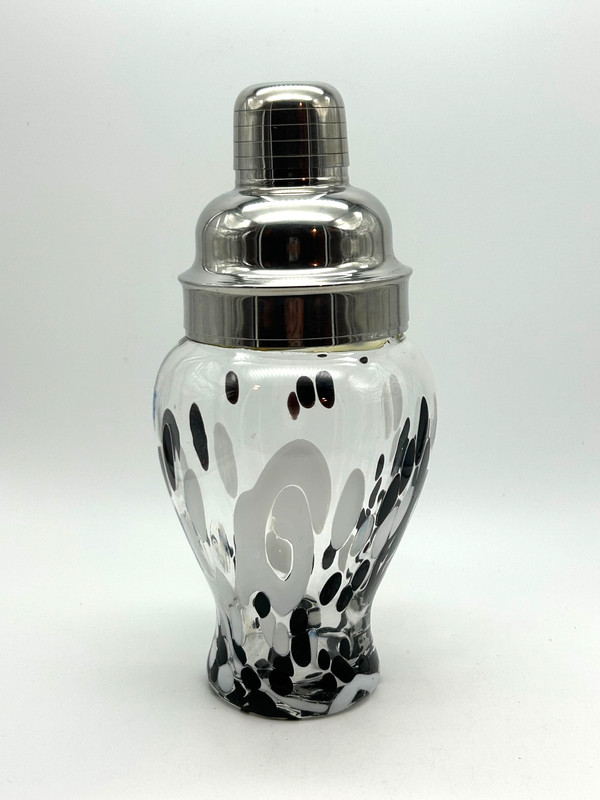 Global Amici Hand Blown “Splash” Glass Cocktail Shaker w/ 4 Martini Glasses gallery