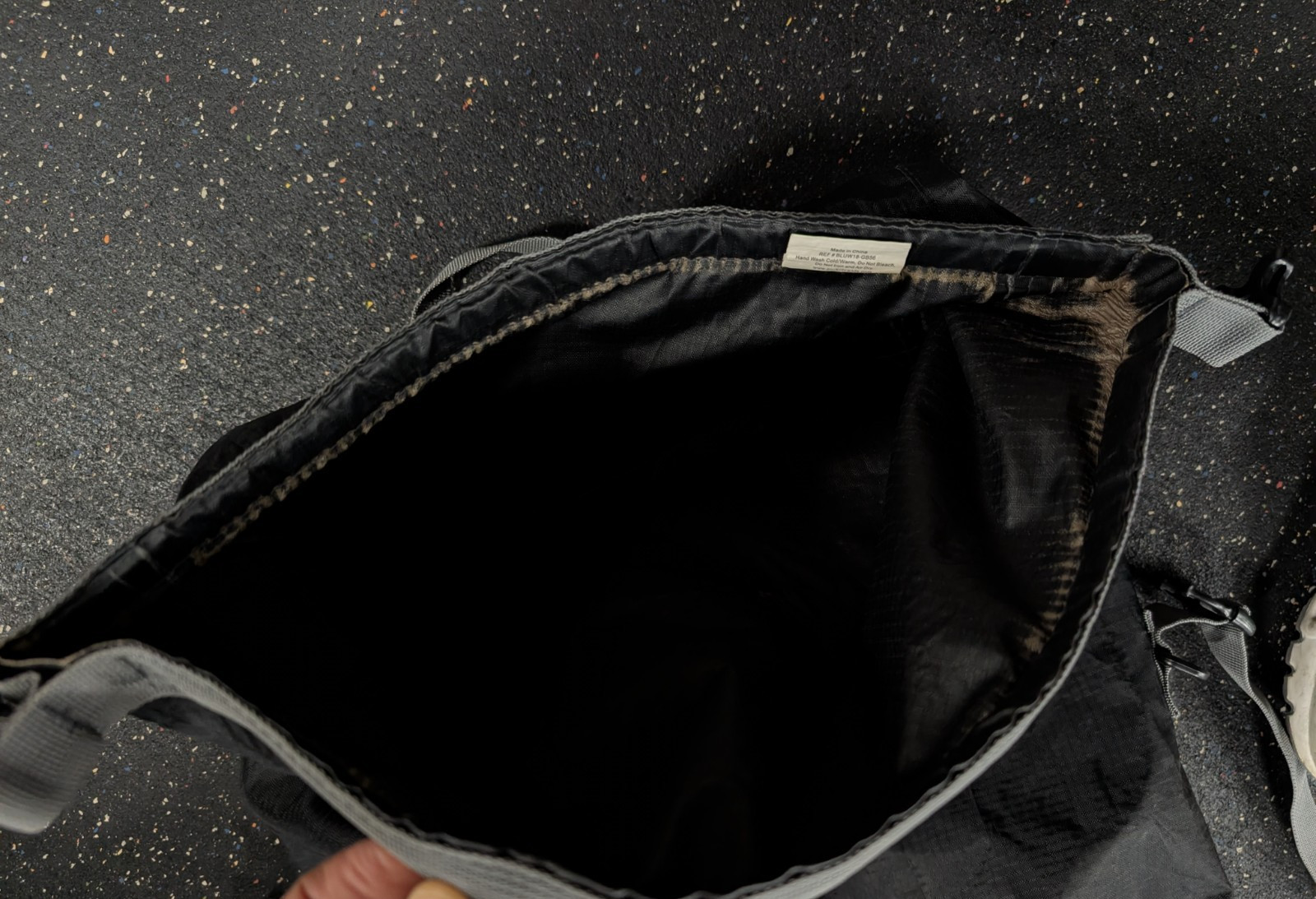 Geckobrands 30L waterproof back pack bag black- gray 5