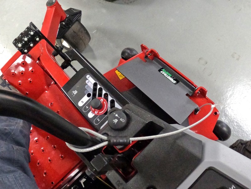 Speedtrap® Chute Blocker Exmark® Radius® X Series (48,52,60), 30 Second Install gallery