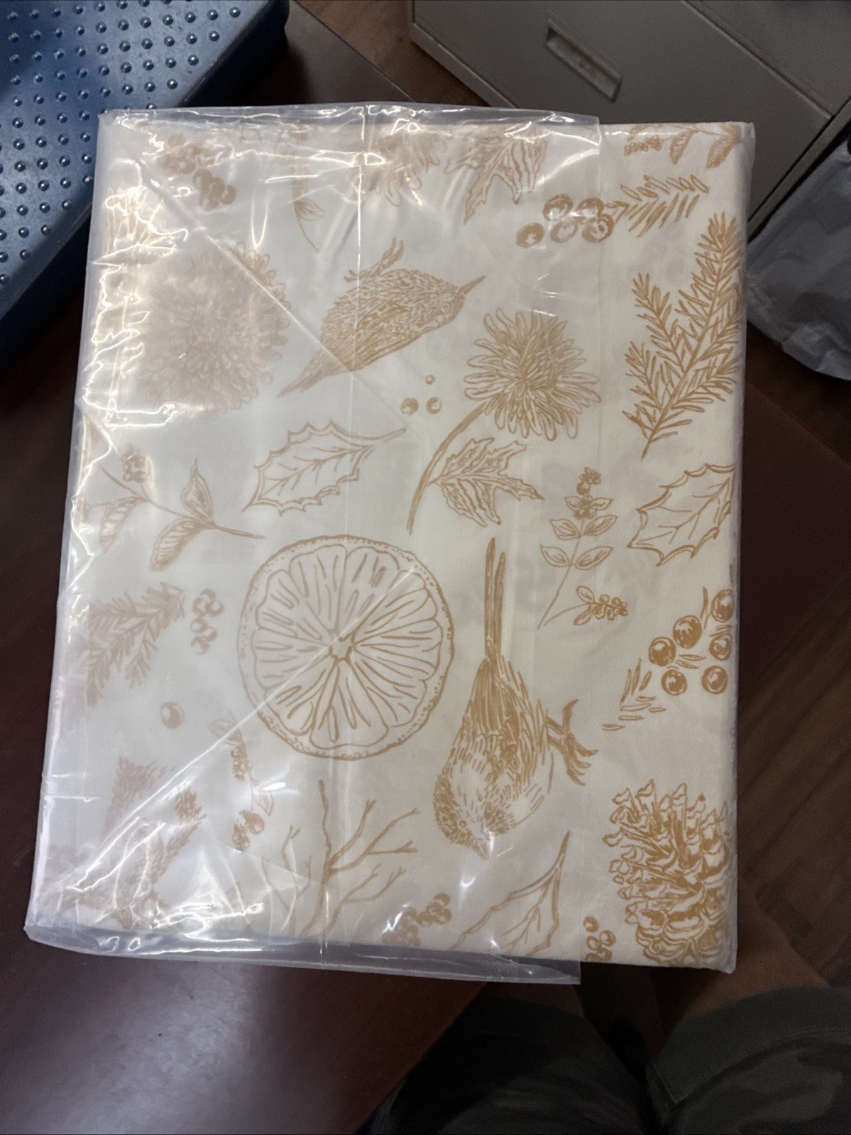 New - Cozy Earth Bamboo Sheet Set (Queen) Winter Toile Dijon gallery