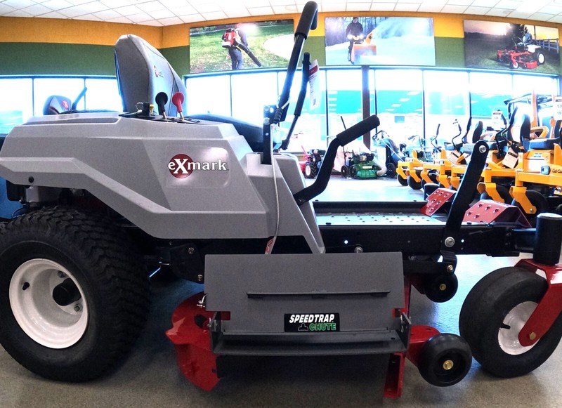 Speedtrap® Chute Blocker Exmark® Quest® E/S Series (50" & 54")90 Second Install gallery