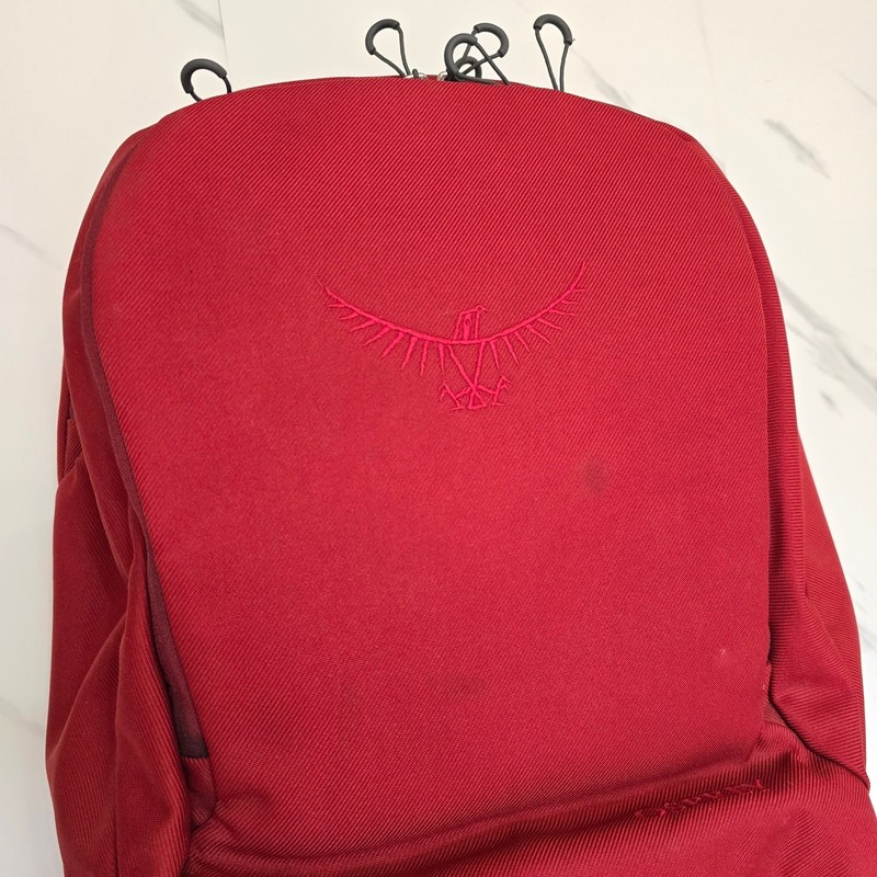 Osprey Cyber Laptop Backpack Red Commuter Daypack Padded Sleeve Pockets EUC 2