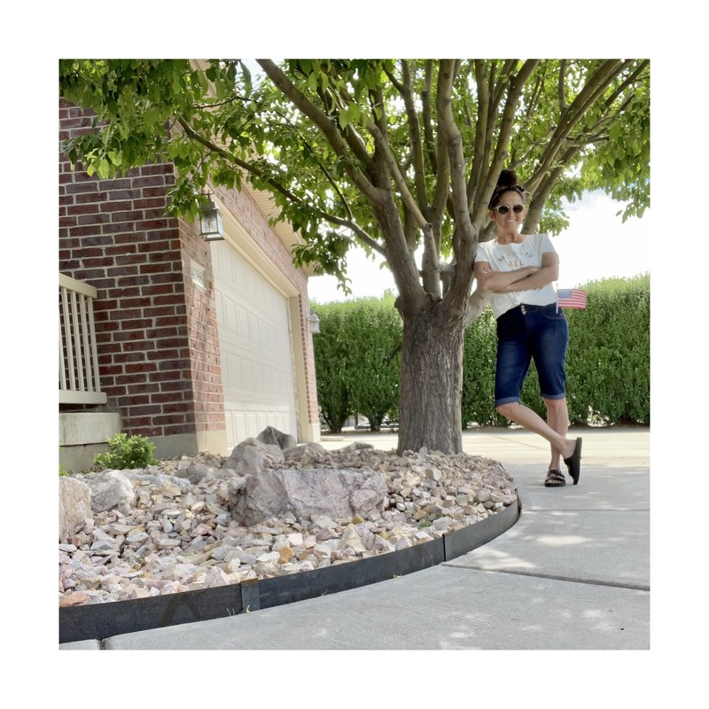 Edge Right - Hammer-in Landscape Edging - 48 inch Strips - 14-Gauge Cor-Ten S... gallery