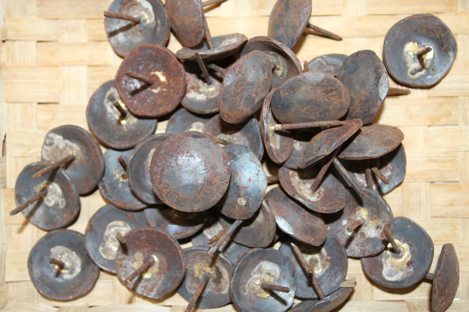 10-CLAVOS,Hand Forged, Rustic Nails,Restoration Supply,Shutter Accents, 5012B gallery