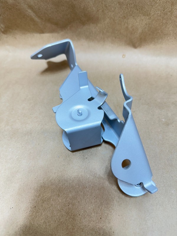 Briggs & Stratton Control Bracket 698761 Superseded to 592661 gallery