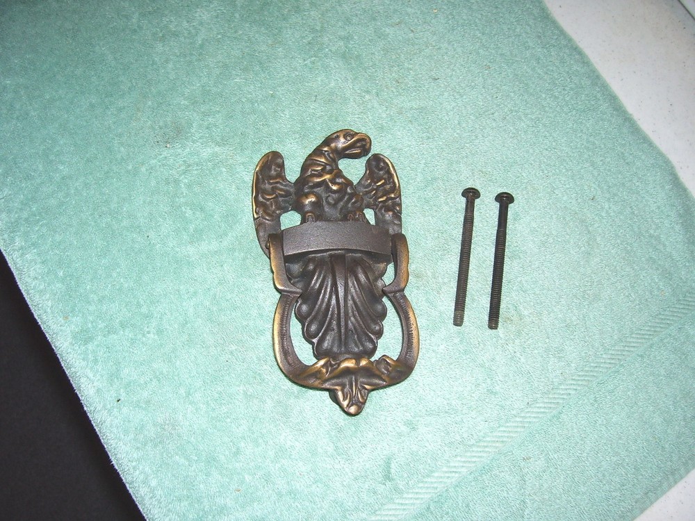 VINTAGE SOLID BRASS EAGLE DOOR KNOCKER! 1 1/3 POUNDS! 6.5" TALL!