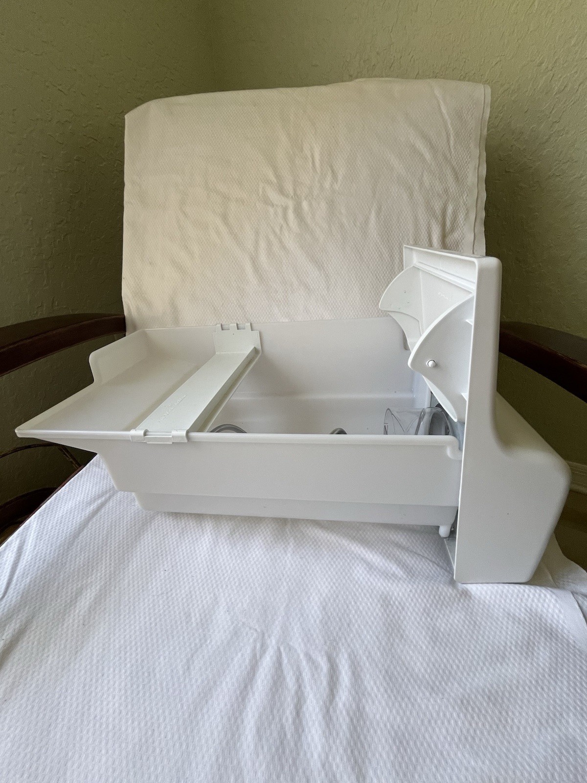 Ice Container Assembly Compatible with Frigidaire Refrigerator Part #241860803 gallery