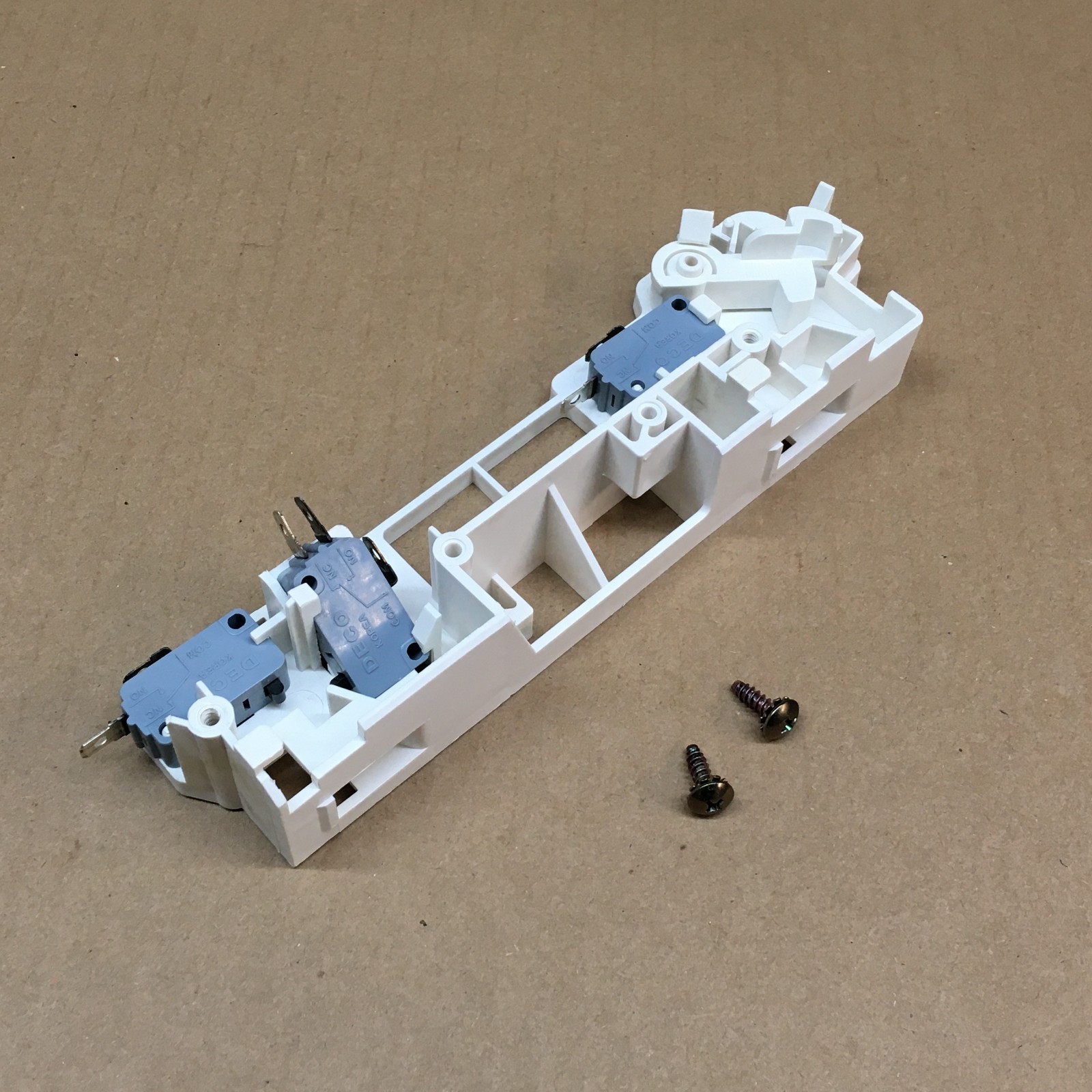 GE Microwave Door Latch Body & Switches WB06X10184 WB24X829 WB24X10040 - TESTED gallery