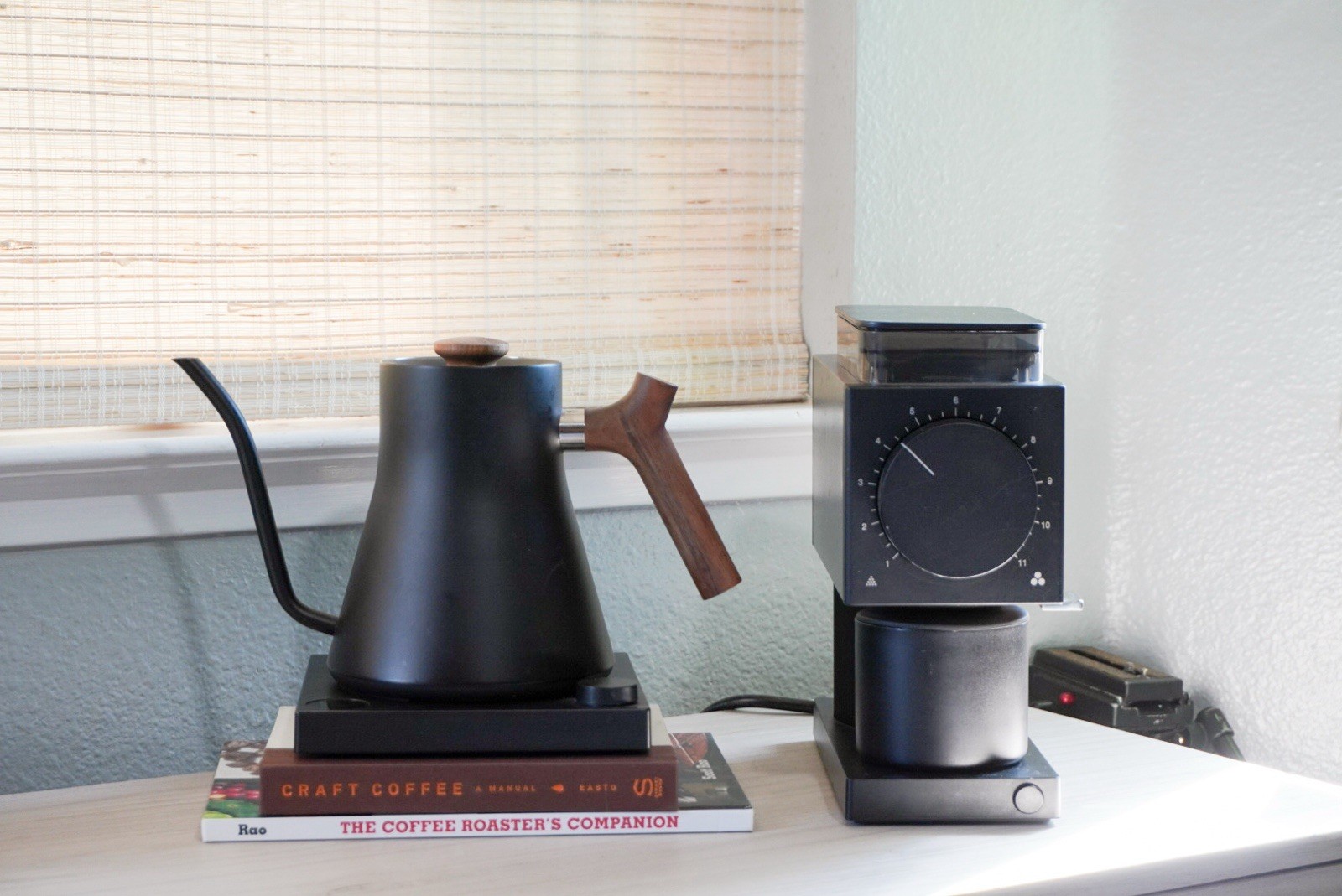 Fellow Gen 1 Ode / Gen 1 Stagg EKG Electric Pour Over Kettle gallery