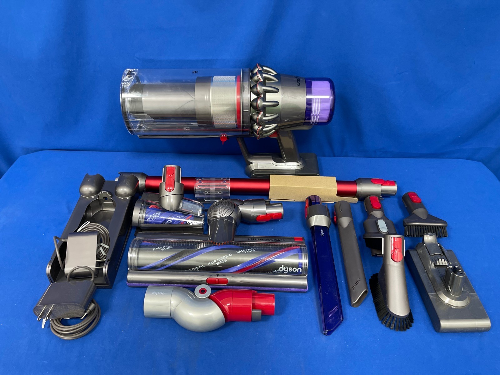 Dyson Outsize Total Clean Cordless Stick Vacuum Cleaner- Red-X2 Battery-REF gallery