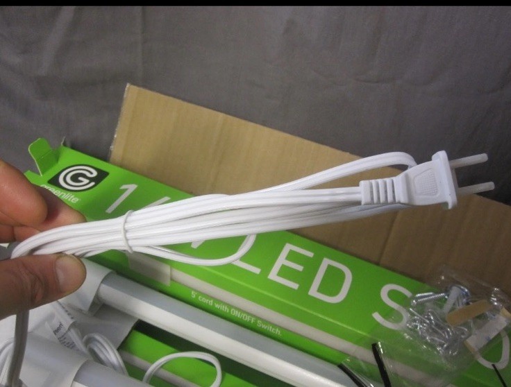CASE LOT 24pc Greenlite Shoplite Shop Lights 14w LED 30” 1500 Lumen 4000K NEW gallery