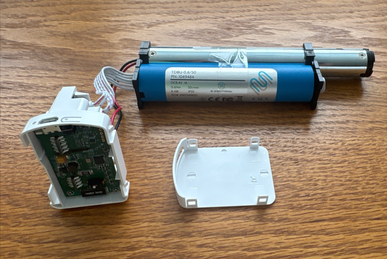 Levolor Cellular Blind Motor With Battery - April 2026 Manufactured - Tested gallery