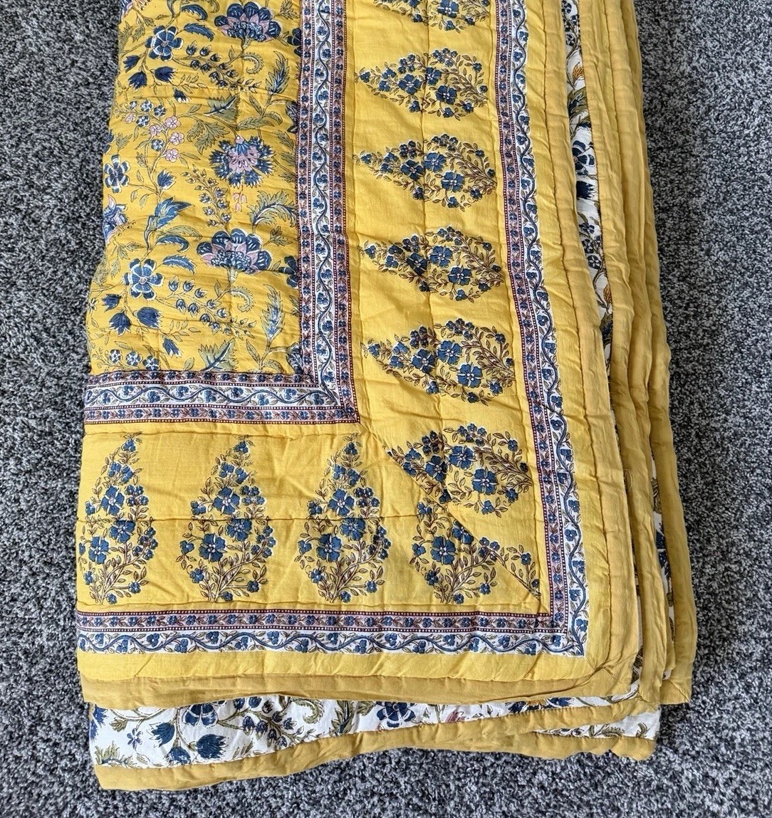 Pottery Barn Bette Full / Queen Quilt Reversible 90x87in Yellow Blue READ gallery