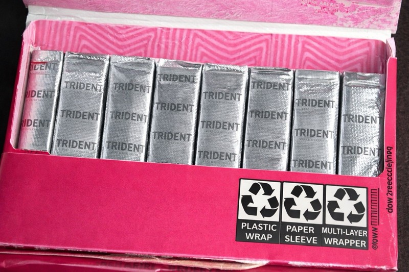 Trident Bubble Gum 12 Boxes (144 Packs / 2,016 Sticks) Bulk Fresh Long Lasting gallery